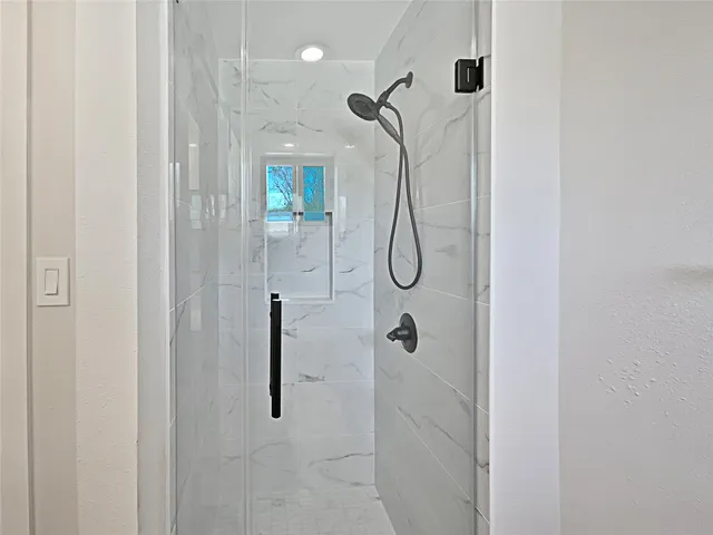 $285,000 | 5743 Ludington Drive, Houston, TX 77035