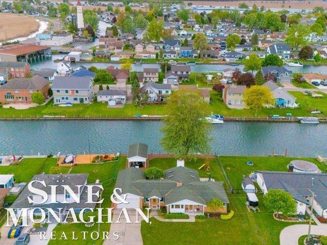 7213 Cardinal Road Algonac, MI 48001 - Photo 2 of 51 50175331-fc0183cd-6e89-453a-9d6a-174516c5b577.JPG