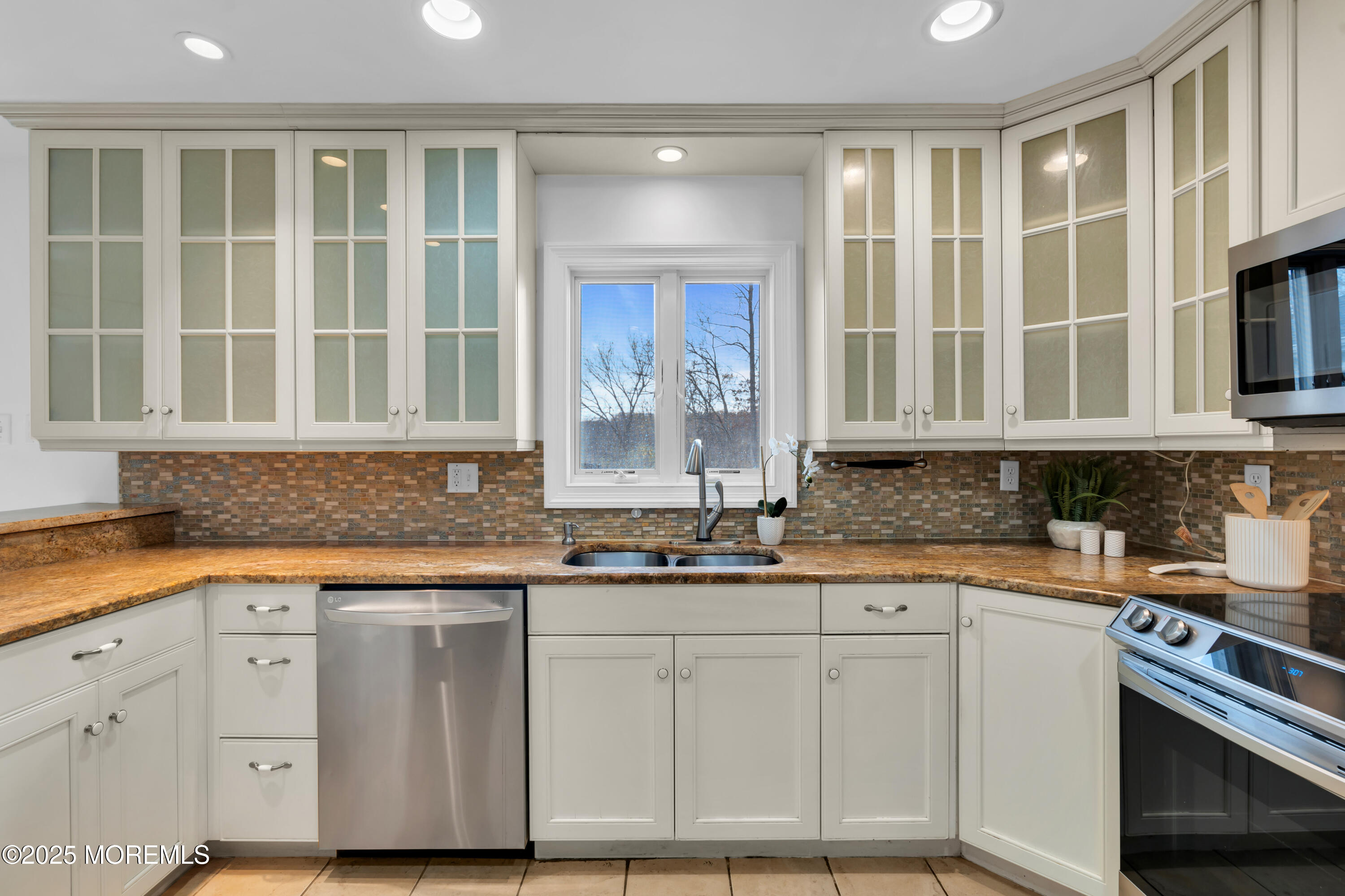 113 Arneytown-Hornerstown Road Allentown, NJ 08501 - Photo 6 of 77 021_dsc06225_136