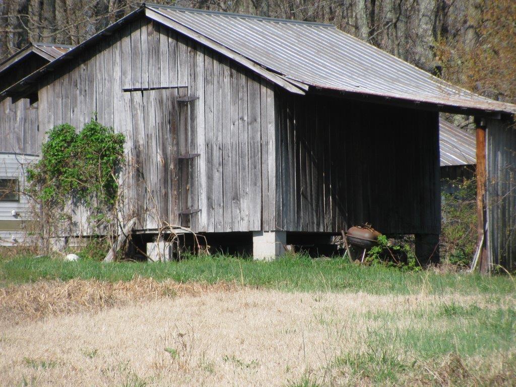 120 Saunders Shop Road Gretna, VA 24557 - Photo 5 of 32 a house view with a backyard space