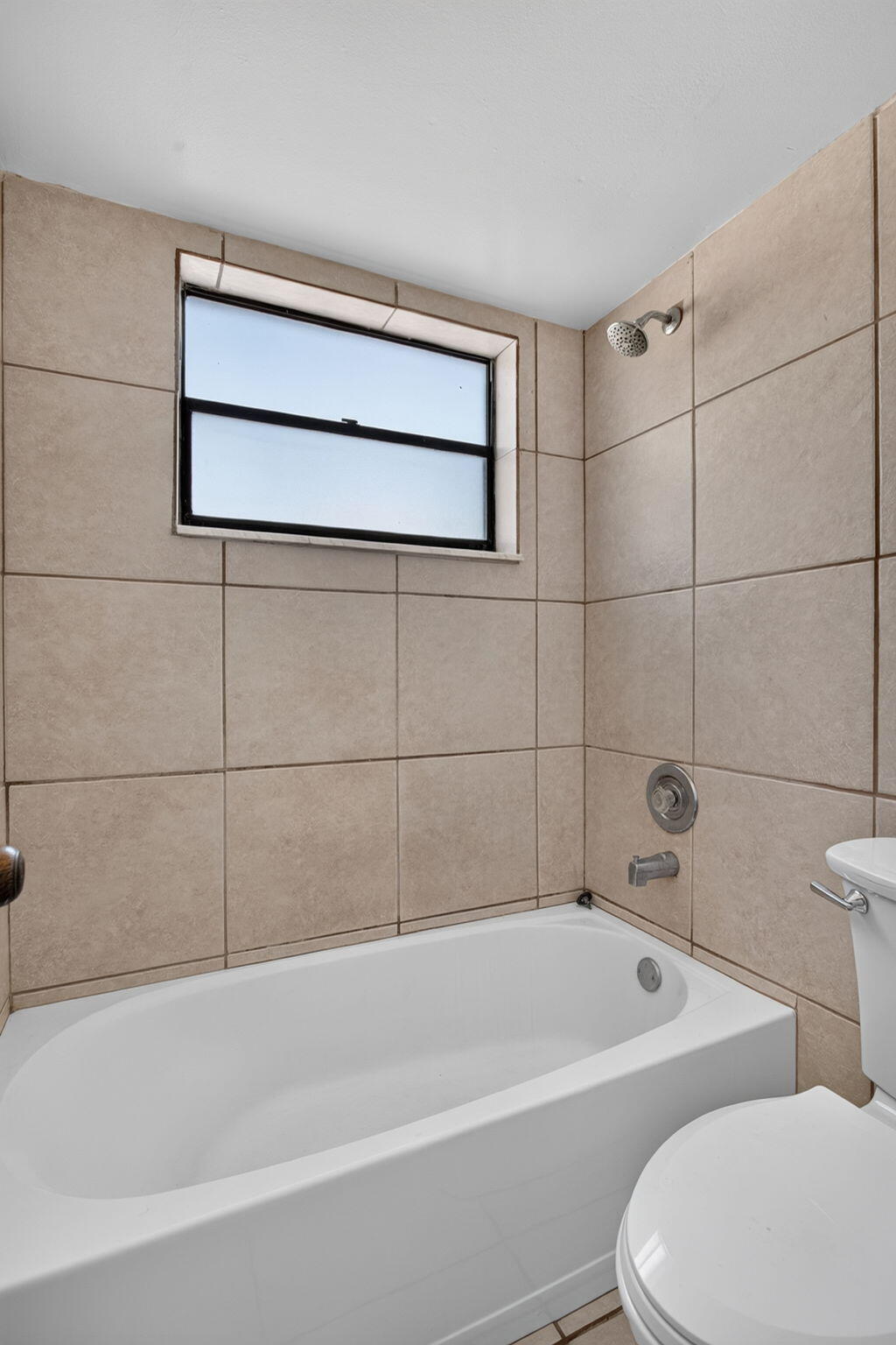 2141 Northeast 42nd Street, Unit 101 Lighthouse Point, FL 33064 - Photo 16 of 17 19-web-or-mls-2141-1051
