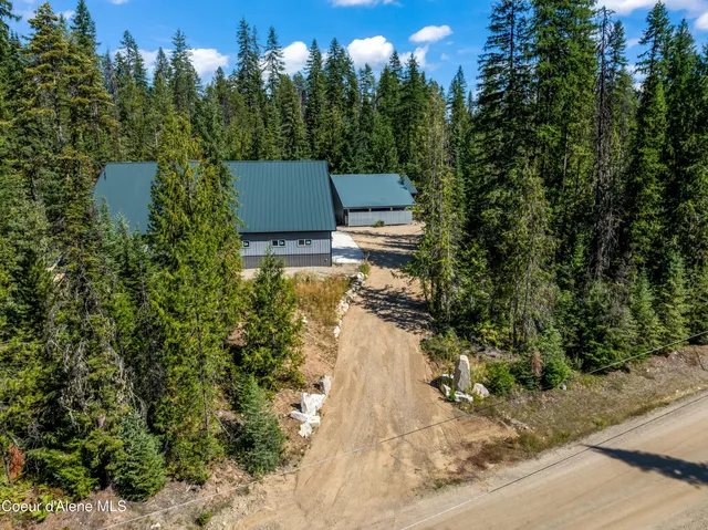 $998,000 | 2158 Reeder Creek Road, Nordman, ID 83848