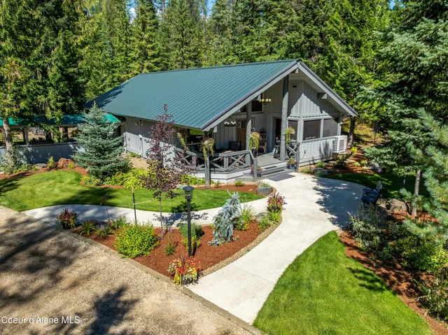 $998,000 | 2158 Reeder Creek Road, Nordman, ID 83848
