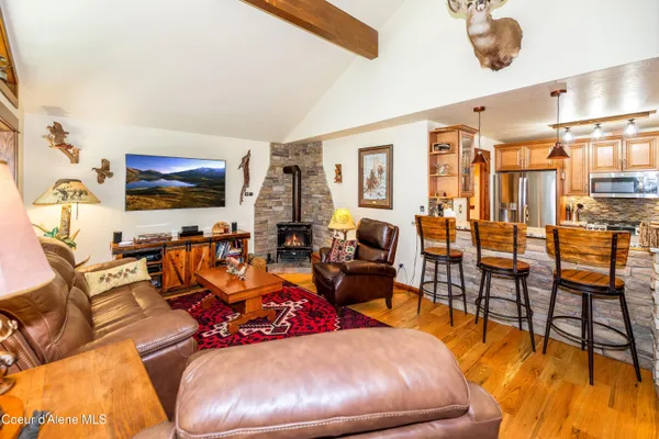 $998,000 | 2158 Reeder Creek Road, Nordman, ID 83848