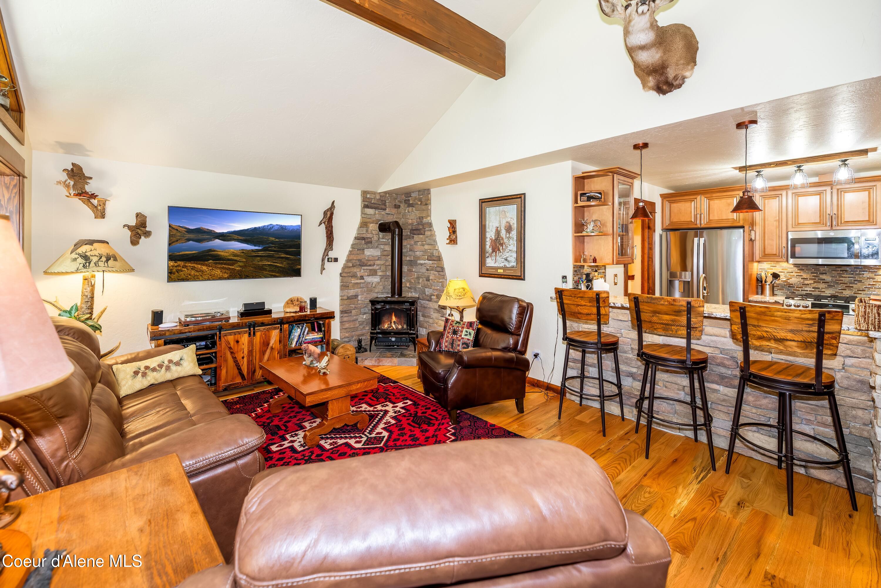2158 Reeder Creek Road Nordman, ID 83848 - Photo 22 of 63 Living Room