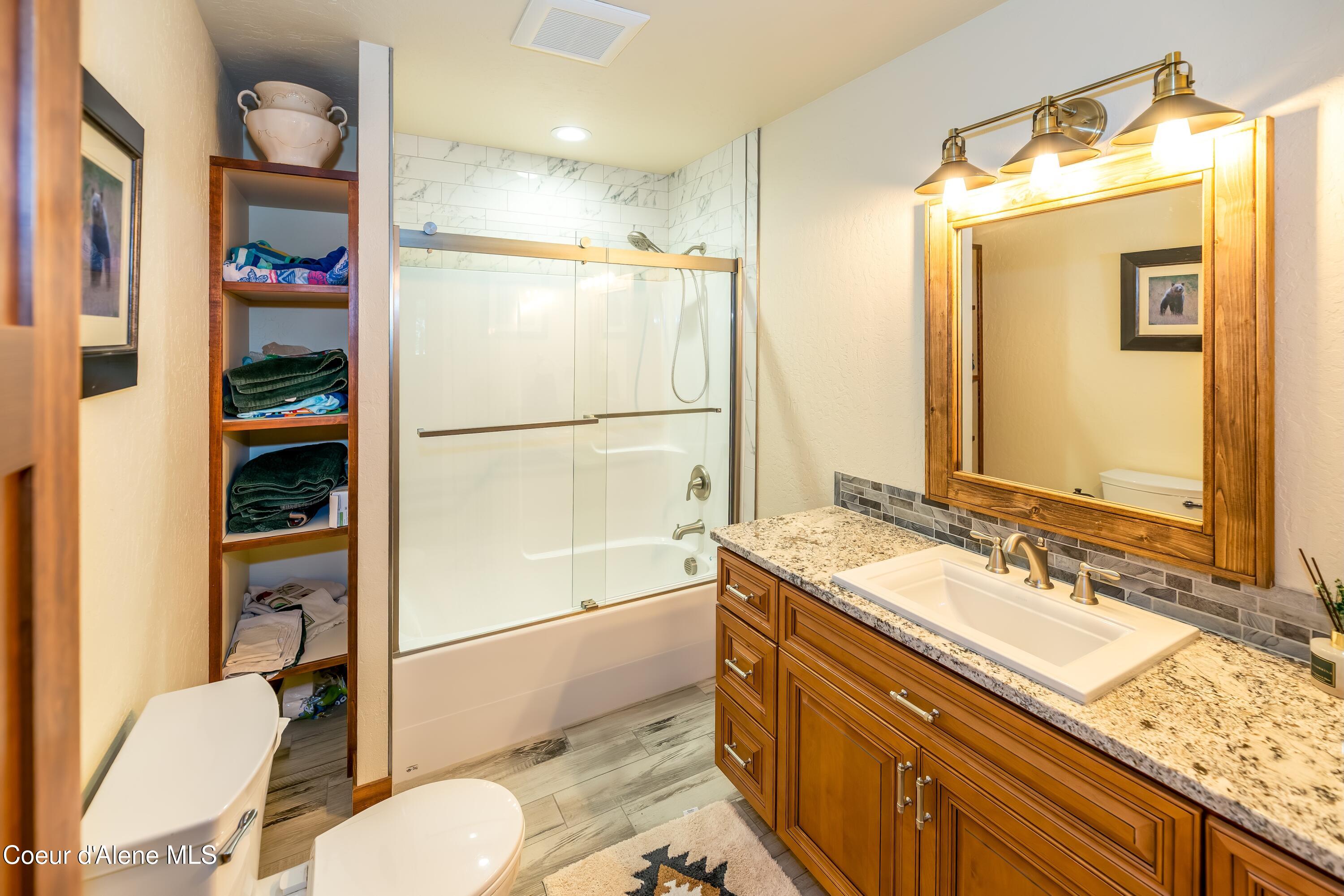 2158 Reeder Creek Road Nordman, ID 83848 - Photo 38 of 63 Bathroom