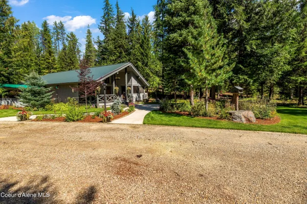$998,000 | 2158 Reeder Creek Road, Nordman, ID 83848