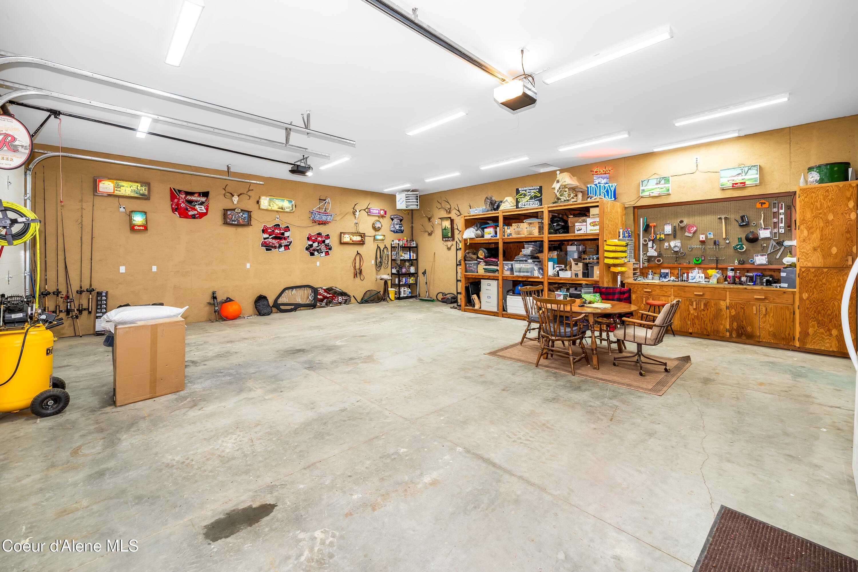 2158 Reeder Creek Road Nordman, ID 83848 - Photo 46 of 63 Garage