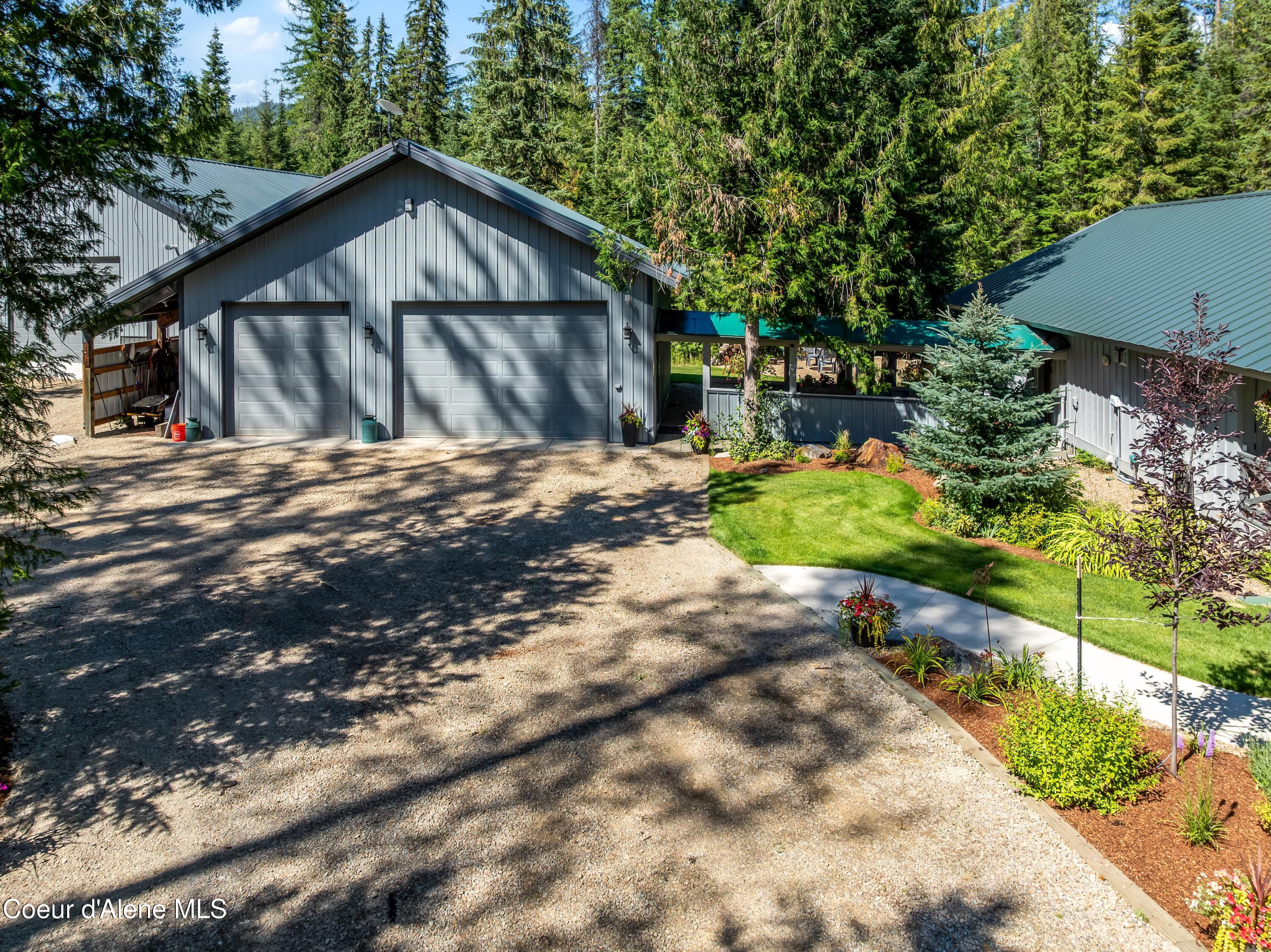 2158 Reeder Creek Road Nordman, ID 83848 - Photo 5 of 63 Garage