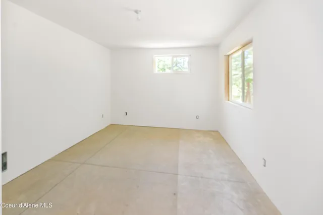 $998,000 | 2158 Reeder Creek Road, Nordman, ID 83848