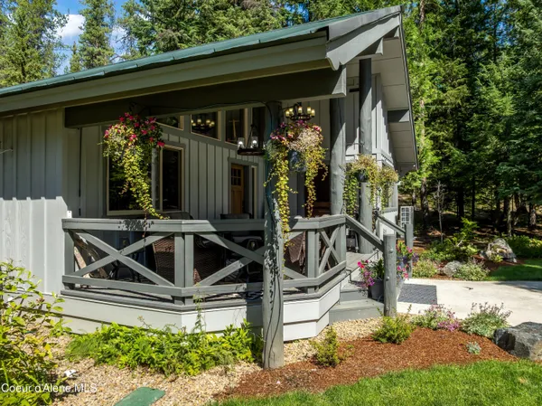 $998,000 | 2158 Reeder Creek Road, Nordman, ID 83848