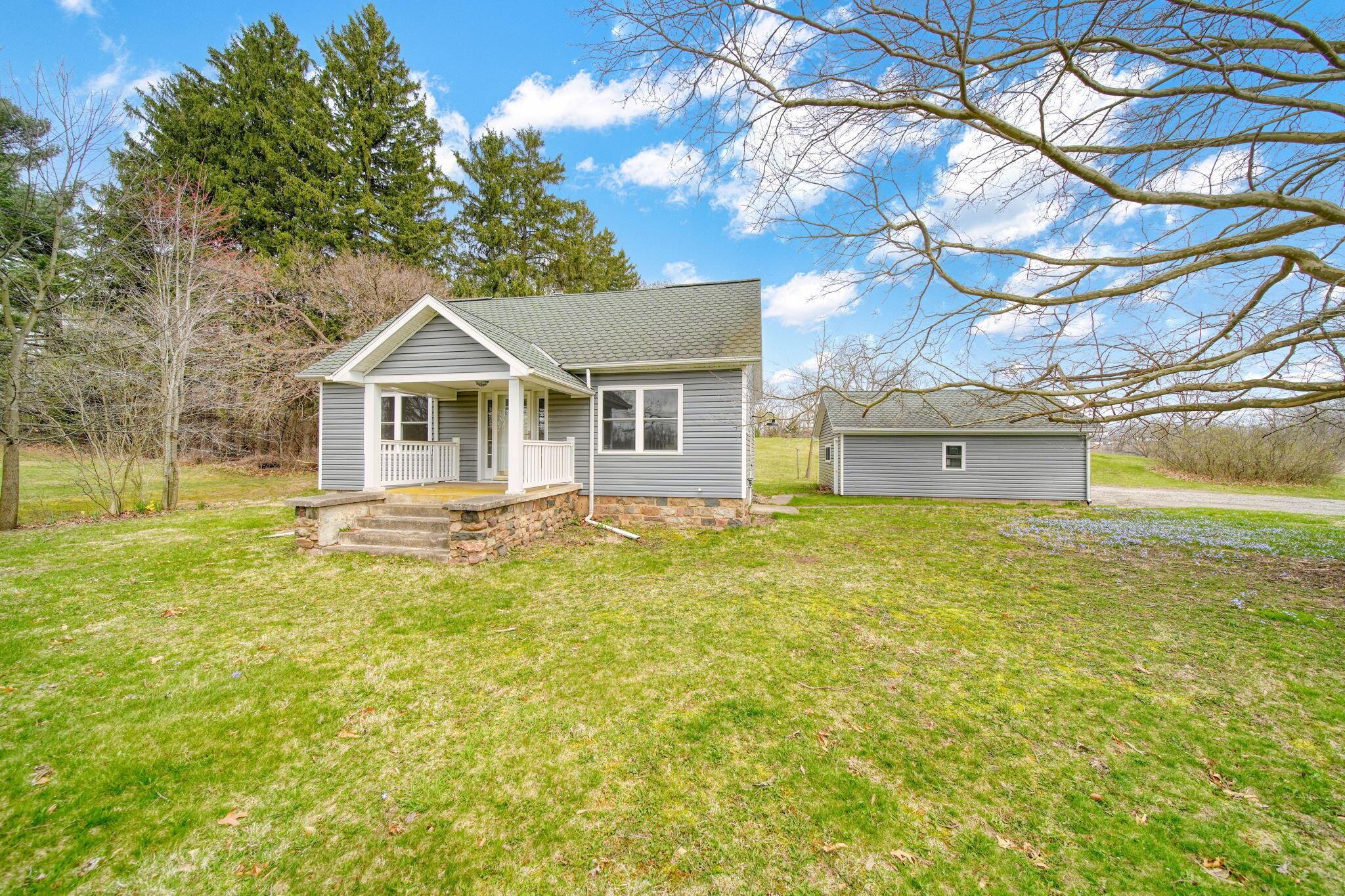 401 O'Brien Road Jackson, MI 49201 - Photo 2 of 43 1-web-or-mls-DSC00018_HDR