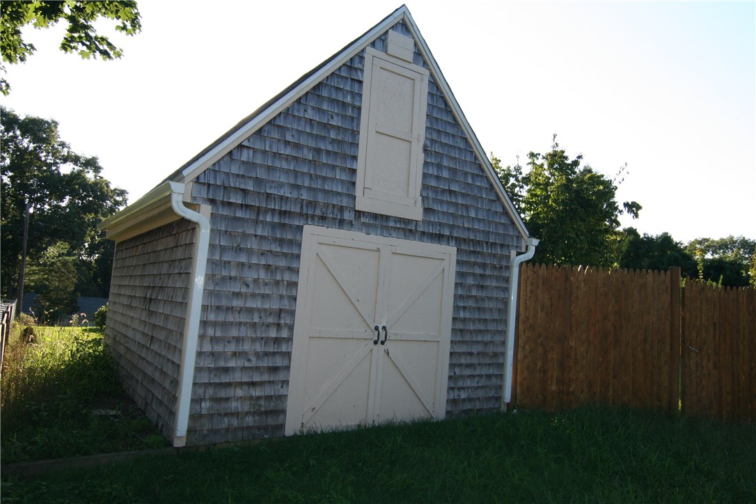 298 Read Avenue Coventry, RI 02816 - Photo 3 of 12 Gallery Image 3