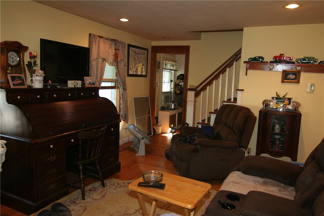 298 Read Avenue Coventry, RI 02816 - Photo 7 of 12 Gallery Image 7