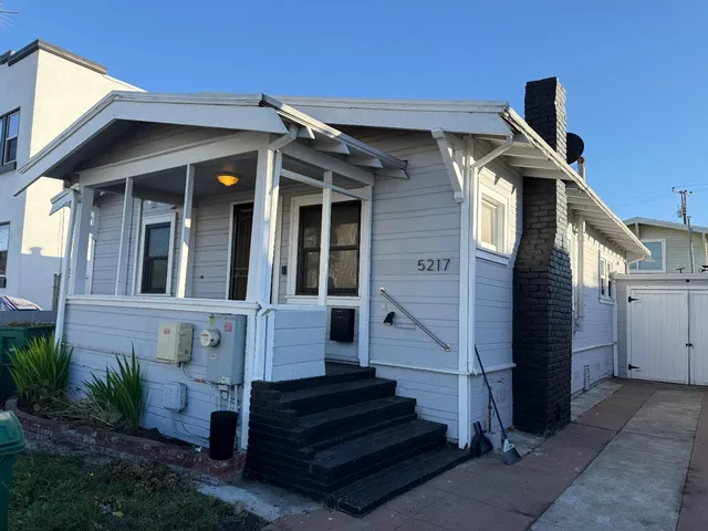 $498,888 | 5217 Bancroft Avenue, Oakland, CA 94601