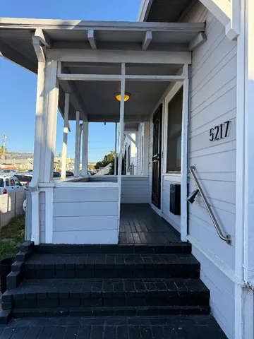 $498,888 | 5217 Bancroft Avenue, Oakland, CA 94601