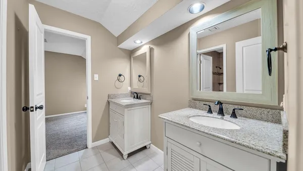 $2,395 | 219 April Waters West, Montgomery, TX 77356