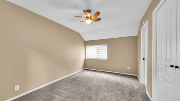 $2,395 | 219 April Waters West, Montgomery, TX 77356