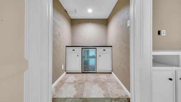 $2,395 | 219 April Waters West, Montgomery, TX 77356