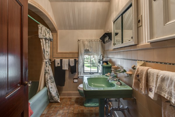 40 Pine Ridge Road Medford, MA 02155 - Photo 23 of 30 Gallery Image 23
