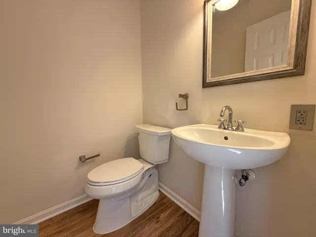 $3,200 | 1191 Cypress Tree Place, Herndon, VA 20170