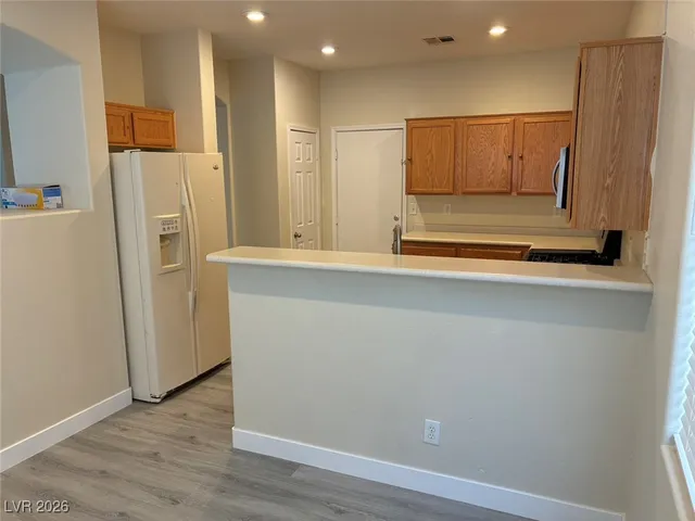 $1,800 | 5863 West Poseidon Quest Court, Las Vegas, NV 89139