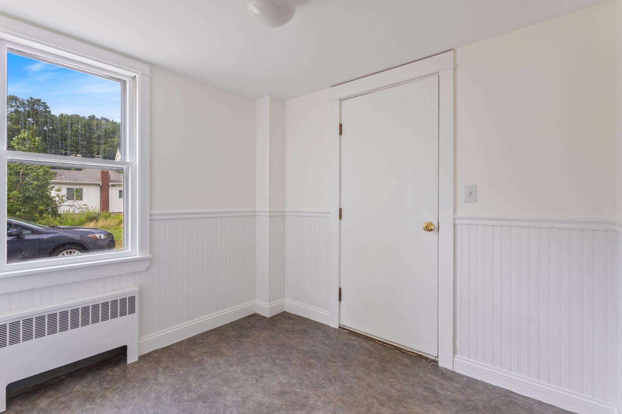 216 Middle Road Falmouth, ME 04105 - Photo 15 of 54 216_Middle_Rd_17