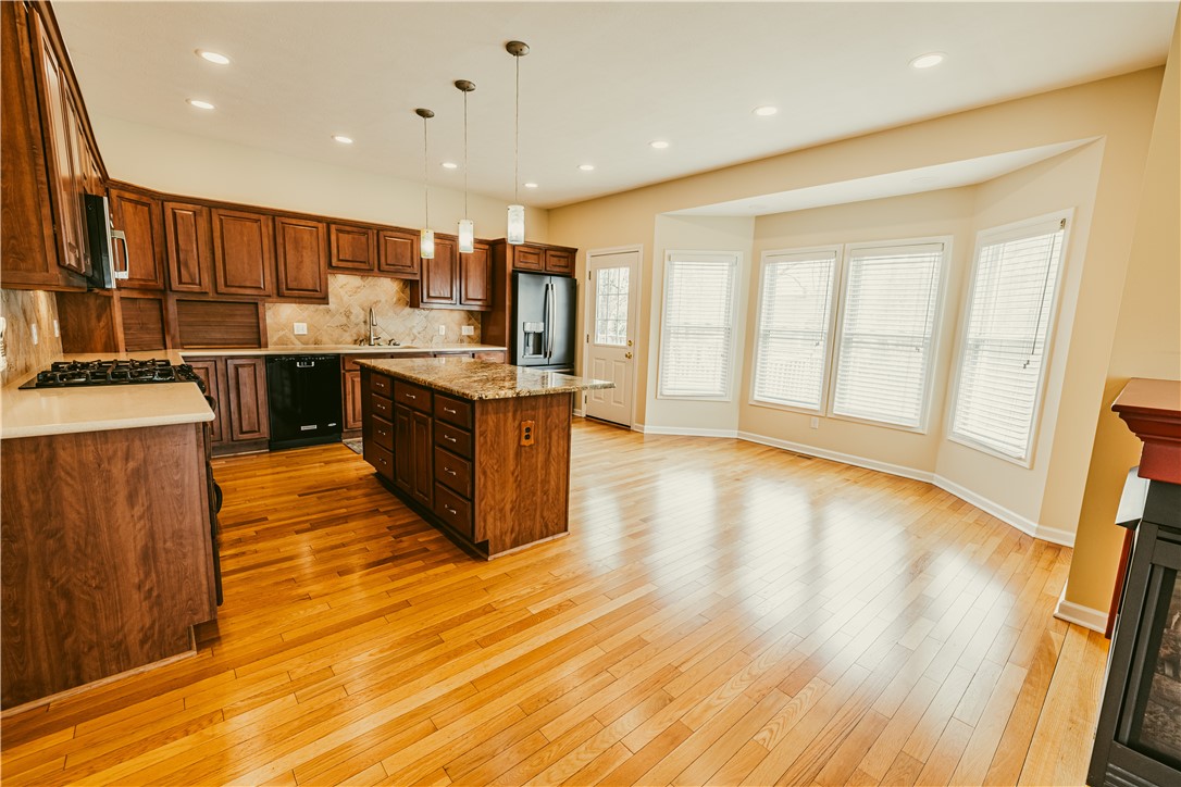 116 Newcroft Park Rochester, NY 14609 - Photo 11 of 37