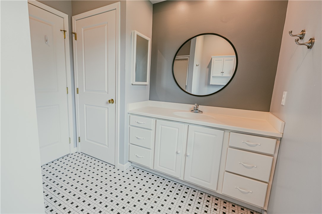 116 Newcroft Park Rochester, NY 14609 - Photo 17 of 37
