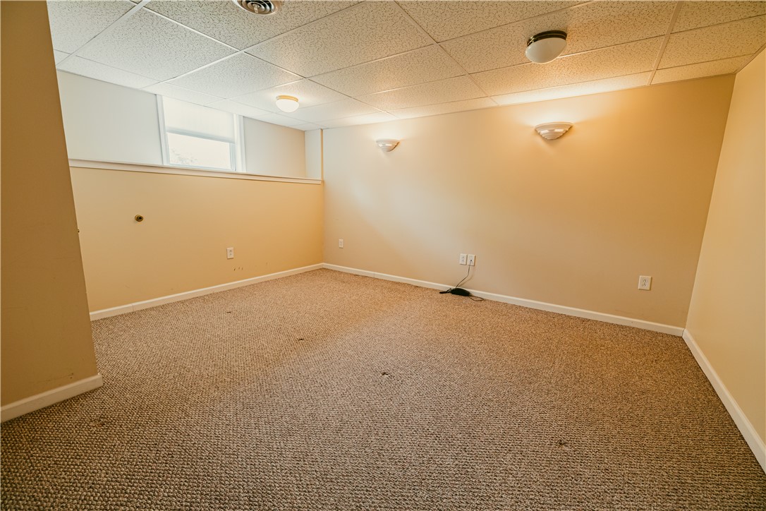 116 Newcroft Park Rochester, NY 14609 - Photo 30 of 37