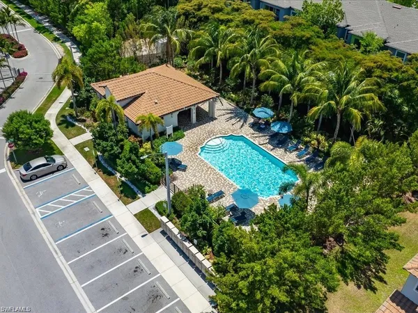 $529,999 | 8812 Madrid Circle, Naples, FL 34104