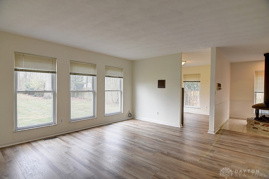3159 Rocky Point Road Springfield, OH 45502 - Photo 12 of 40 Gallery Image 12