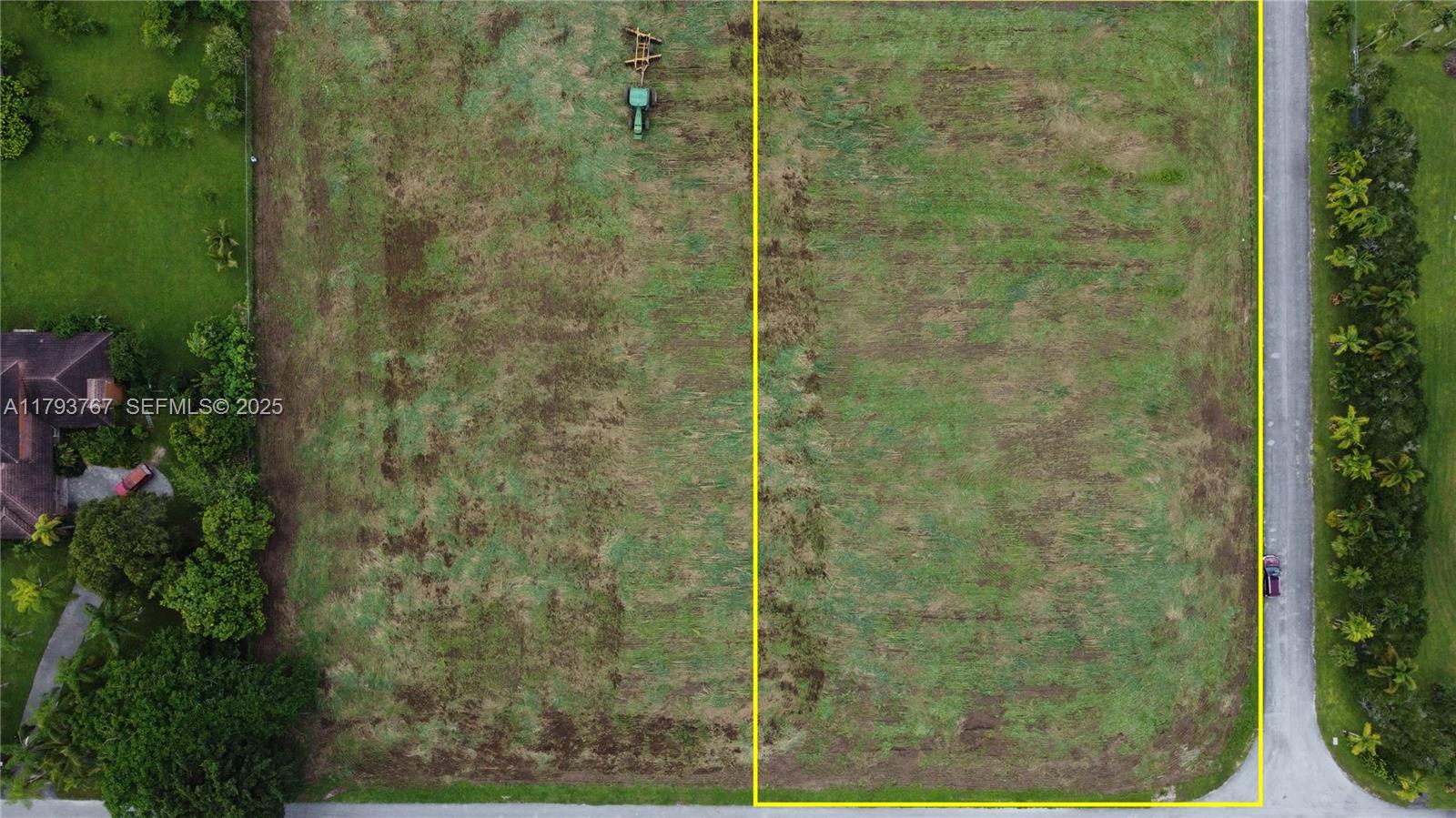 21298 Southwest 238th Street Homestead, FL 33031 - Photo 3 of 7 a bathroom with a shower