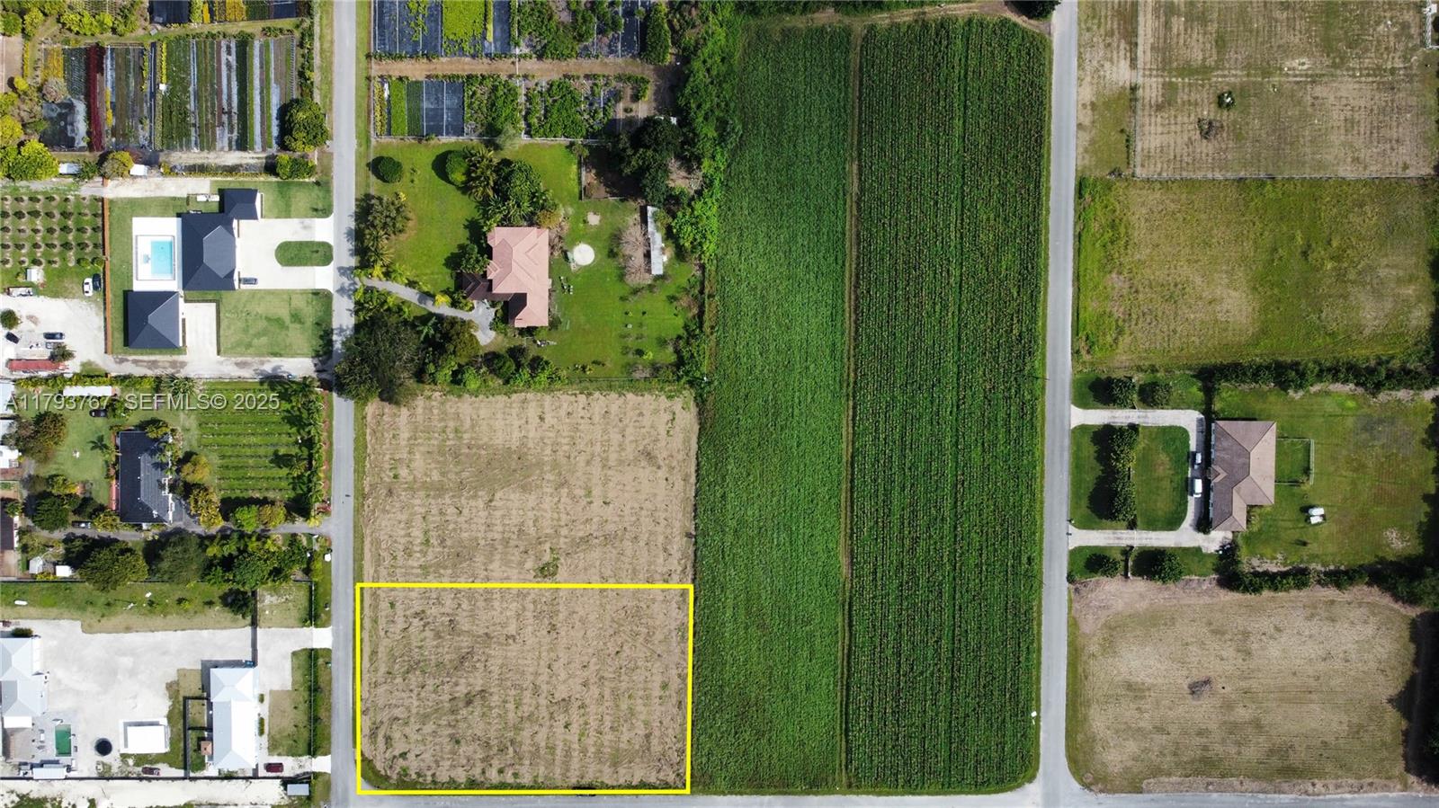21298 Southwest 238th Street Homestead, FL 33031 - Photo 6 of 7 a view of an outdoor space