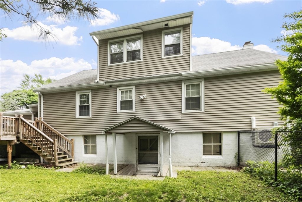 11 Whitla Drive Worcester, MA 01604 - Photo 24 of 32