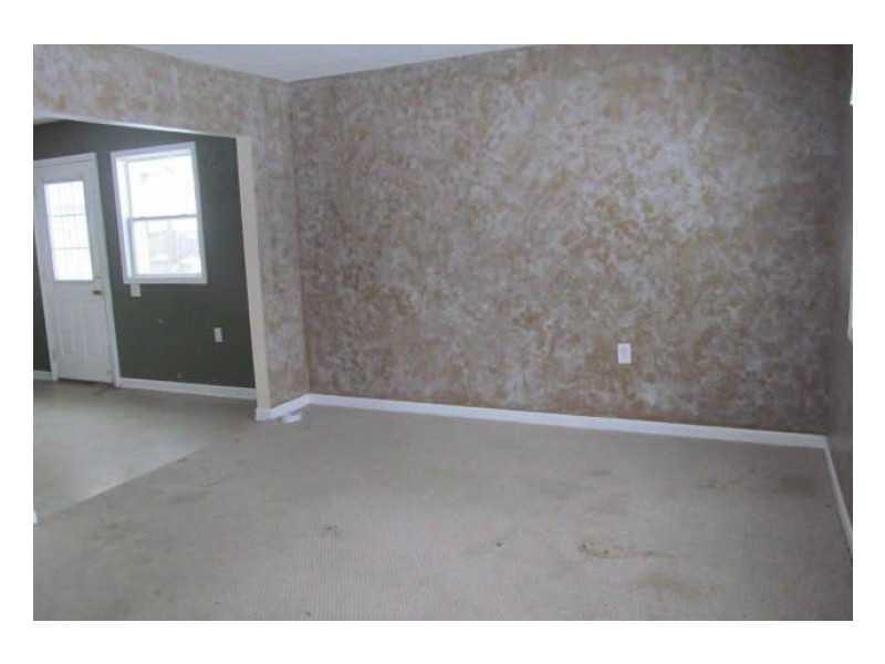 4602 Bertrand Road Indianapolis, IN 46222 - Photo 3 of 8