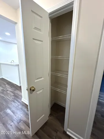 $1,600 | 4513 Country Club Road, Unit C104, Morehead City, NC 28557