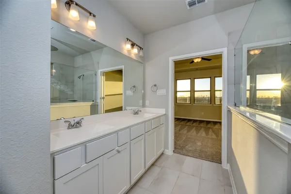 $356,362 | 21122 Sunlight Grv Drive, Rosharon, TX 77583