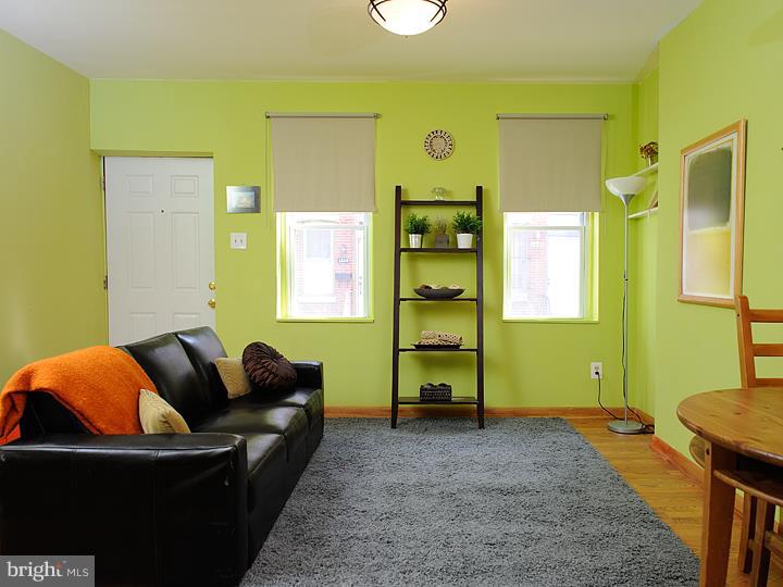 1825 Webster Street Philadelphia, PA 19146 - Photo 3 of 13 Living Room