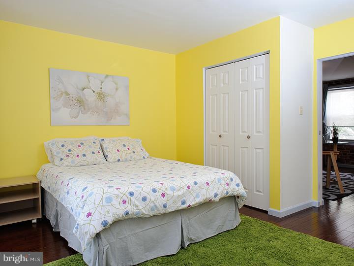 1825 Webster Street Philadelphia, PA 19146 - Photo 9 of 13 Bedroom - Main