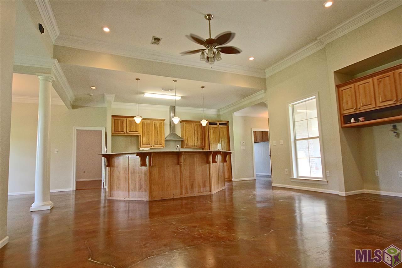 29686 Mary Kinchen Road Albany, LA 70711 - Photo 2 of 19