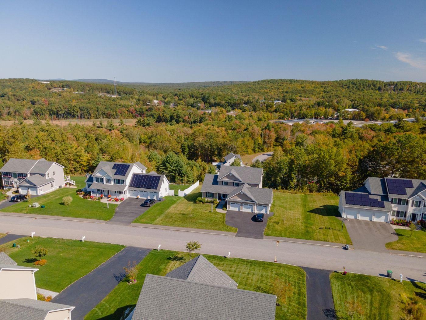 135 Brookview Drive Hooksett, NH 03106 - Photo 33 of 37