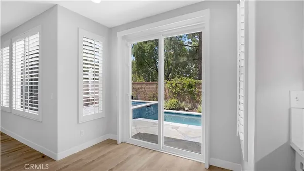 $5,950 | 183 Kingswood, Irvine, CA 92620