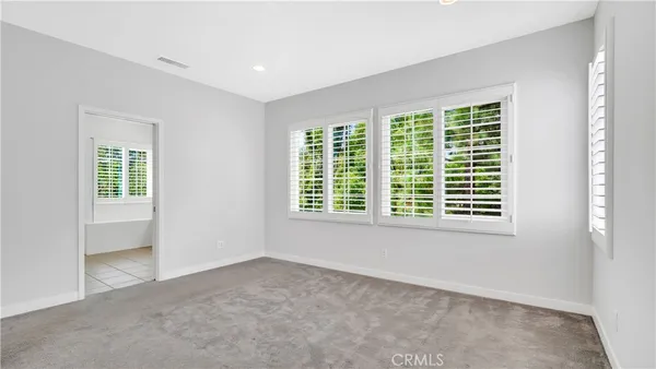 $5,950 | 183 Kingswood, Irvine, CA 92620