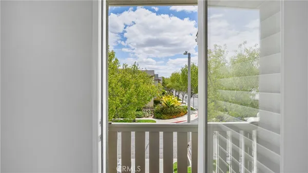 $5,950 | 183 Kingswood, Irvine, CA 92620