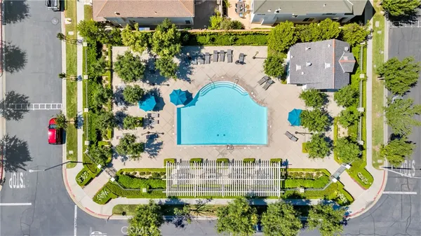 $5,950 | 183 Kingswood, Irvine, CA 92620