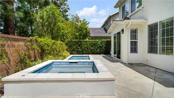 $5,950 | 183 Kingswood, Irvine, CA 92620