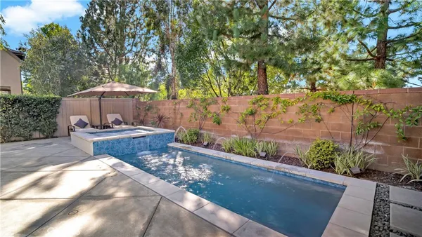 $5,950 | 183 Kingswood, Irvine, CA 92620