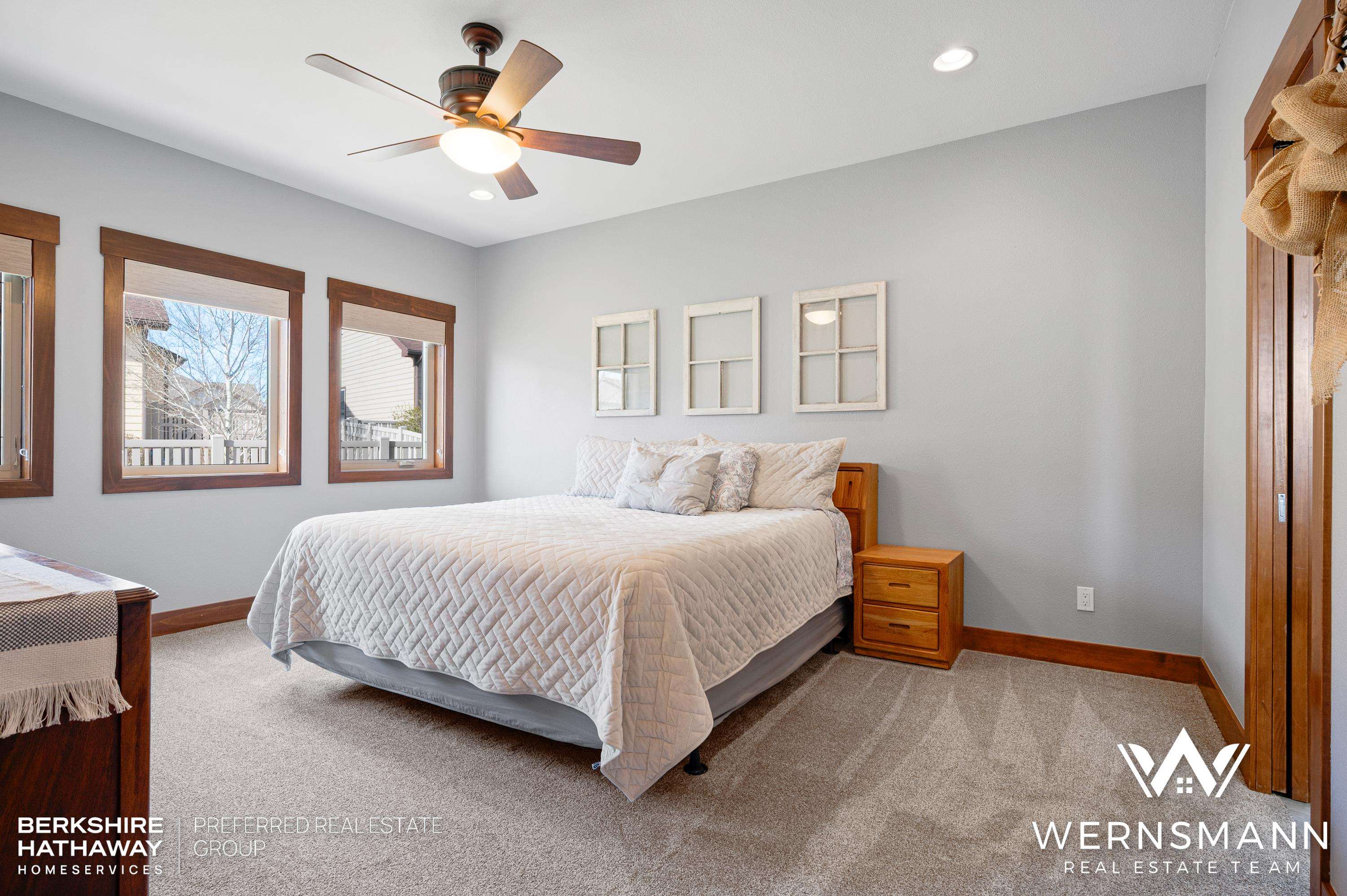 5233 Henning Loop Casper, WY 82609 - Photo 13 of 46