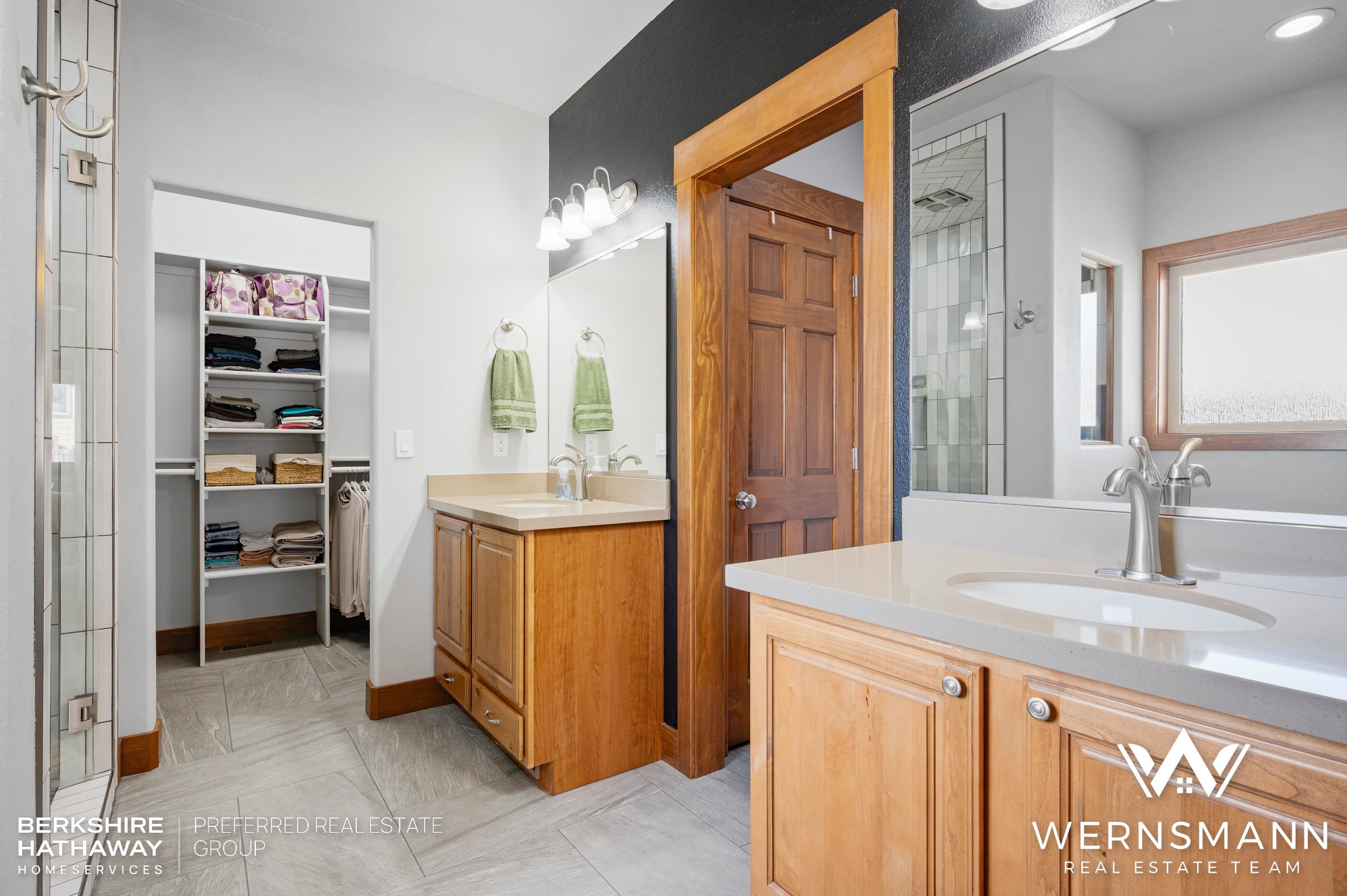 5233 Henning Loop Casper, WY 82609 - Photo 16 of 46